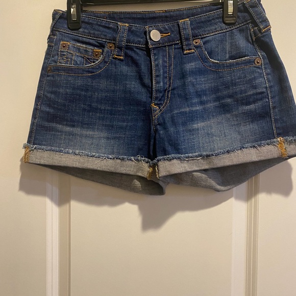 True Religion Pants - True Religion Jennie Mid Rise Curvy Shorts Size 27 Denim